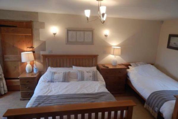 Lower Farm Bed And Breakfast Гластонбери Экстерьер фото